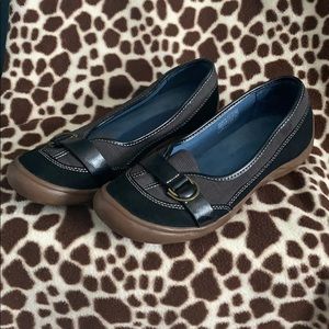 Lands end slip on flats